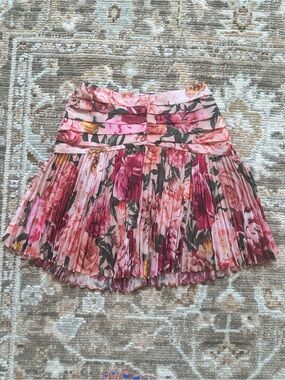 NWT Express Pink Floral Pleated Mini Skirt